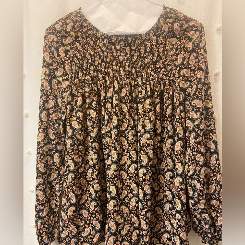 NWT flowy top, long sleeves, size L